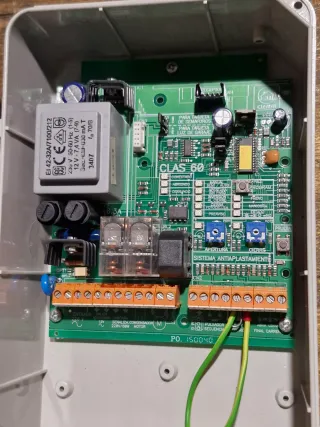 Cuadro puerta de garaje Clemsa CLAS 60