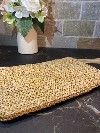 Pochette Carpisa effetto paglia beige