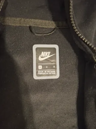 Conjunto Nike Tech Fleece Negro y Gris