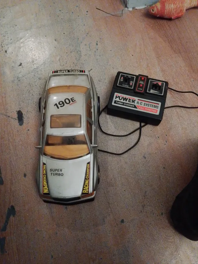Coche RC Super Turbo 190E