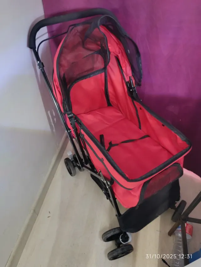 Carrito Paseo Perros Negro/Rojo