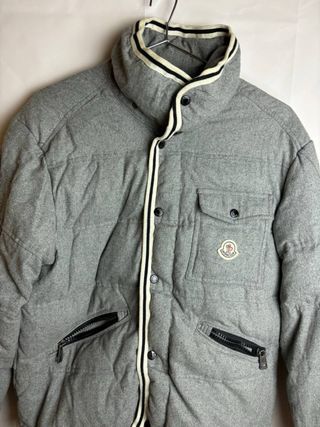 Chaqueta Moncler Gris Plumas