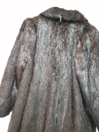 Abrigo largo tipo visón