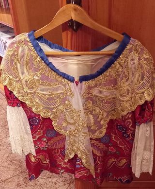Traje de Fallera y corpiño manga Larga