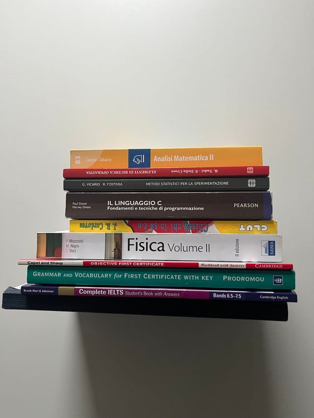 Libri per ingegneria varie materie
