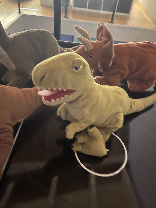 Lote 4 Peluches Dinosaurios Ikea