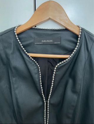 Cazadora Polipiel Negra Zara Talla M