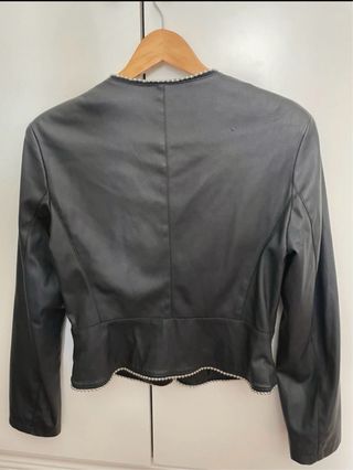 Cazadora Polipiel Negra Zara Talla M