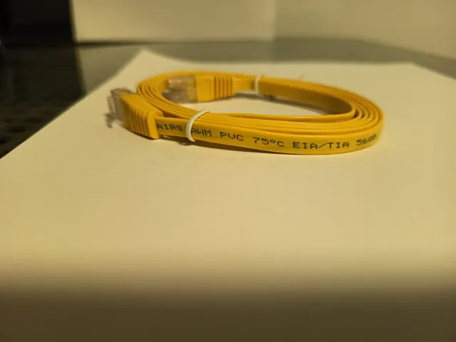 Cable Ethernet Amarillo Plano. 1,5 metros.