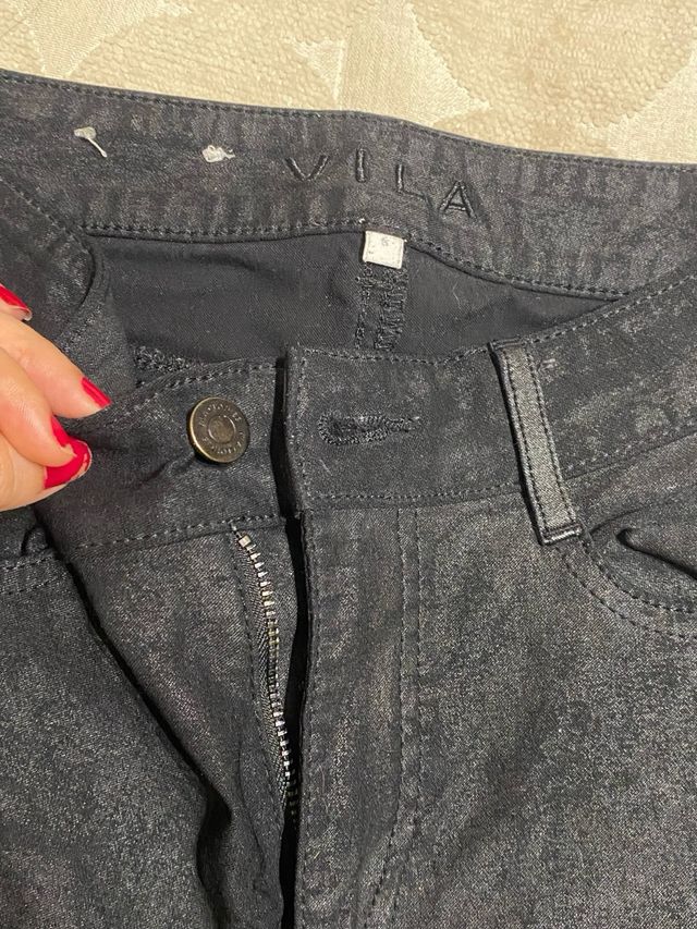 Pantalones negros Vila