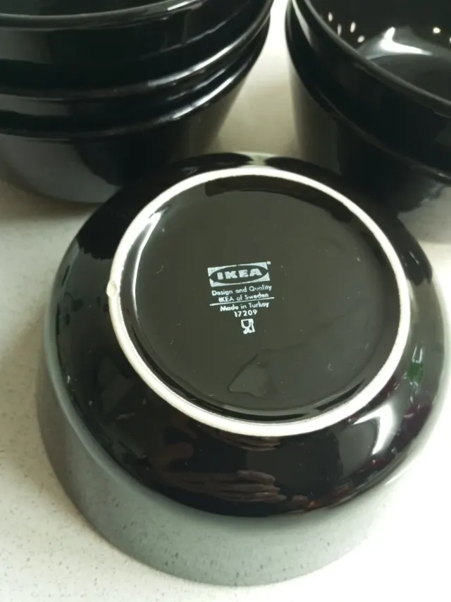 6 Boles negros IKEA y regalo