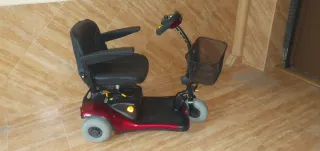Moto scooter movilidad reducida