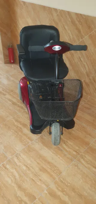 Moto scooter movilidad reducida