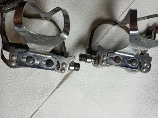 Pedales bicicleta carretera clásica Zeus LEER