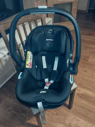 Silla coche UPPAbaby con base Isofix
