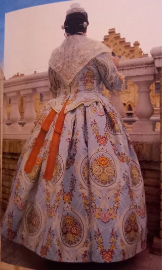 Traje de Fallera Siglo XVIII con corpiño