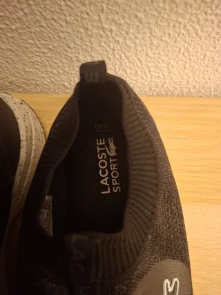 Zapatillas Lacoste Negras y Blancas Neo Run Eco