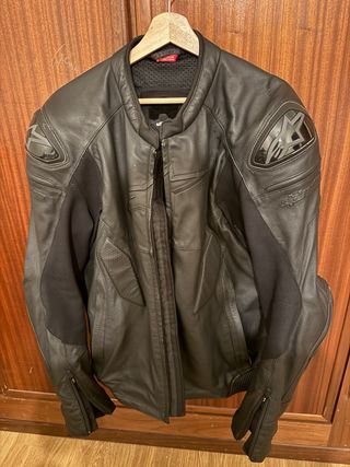 Casaco de Couro Alpinestars Preto.