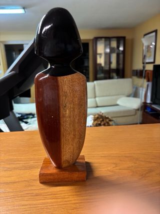 Figura de madera decorativa