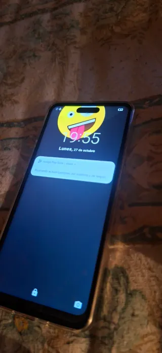 Teléfono Móvil con Cargador y Cable