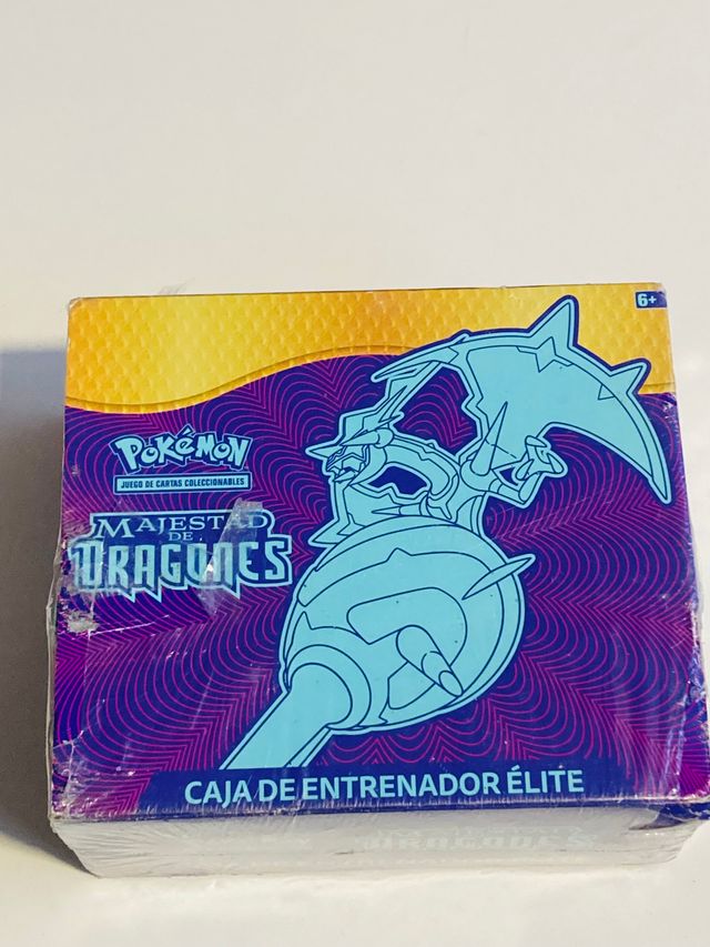 Caja Pokemon ETB Majestad de Dragones