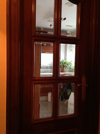 Puertas madera piso en buen estado