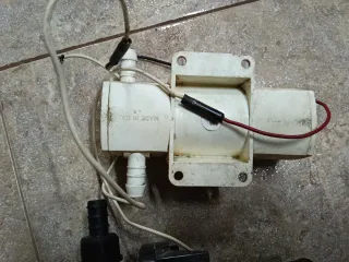 Bombas de achique para barco 12v