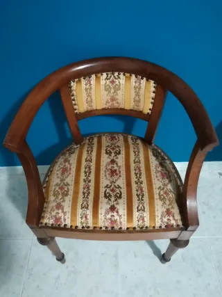 Poltroncina in vero legno