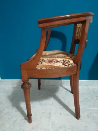 Poltroncina in vero legno