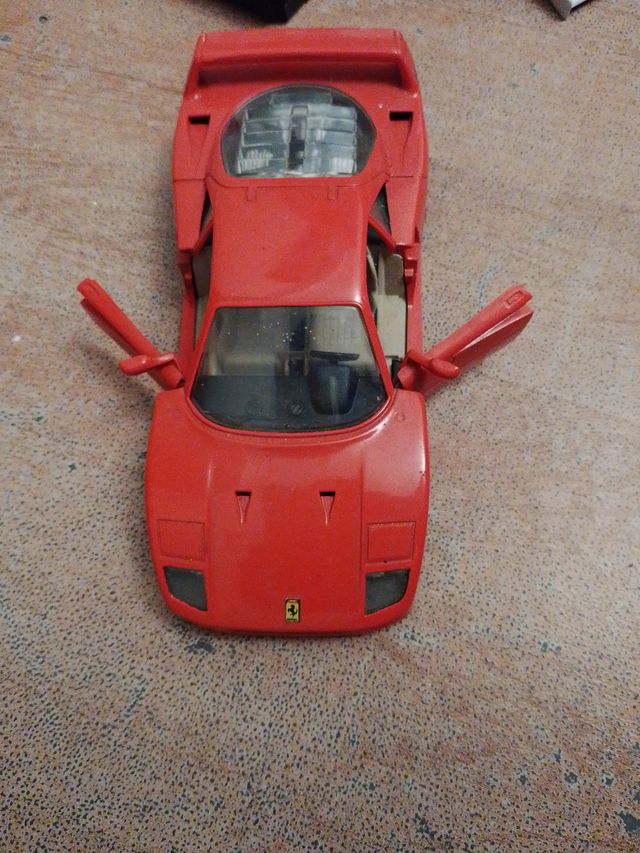 Ferrari F40 1987 Burago 1/18