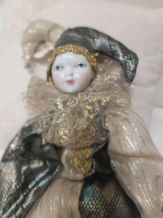 Muñeca Arlequín Porcelana.
