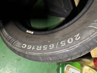 UN Neumático Fulda 205-65R16C 107-105T
