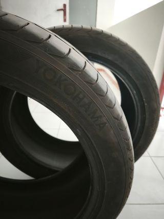 2 Ruedas Yokohama 275/40/20 102Y