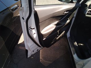 Toyota C-HR 1.8 125H Active 90 kW (122 CV)