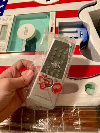 Radio CD reproductor en forma de guitarra