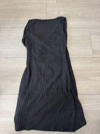 Vestito lungo nero senza maniche