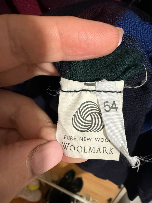 Jersey hombre cuello pico rayas lana virgen