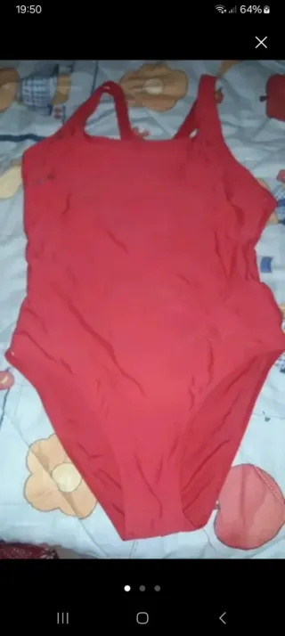 Bañador rosa con blanco