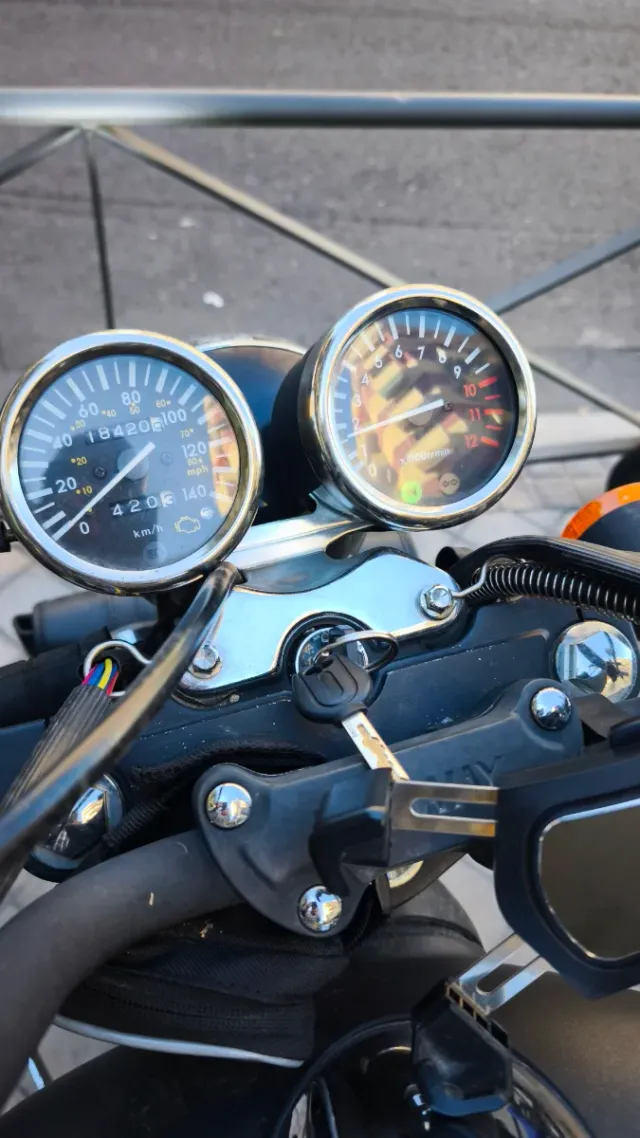 Keeway Superlight 125 Negra