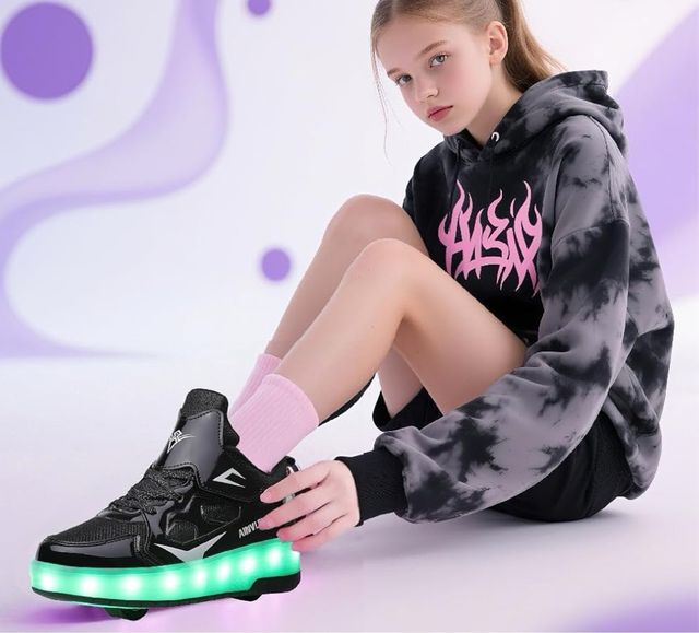 Zapatillas con ruedas y luces LED Talla 34