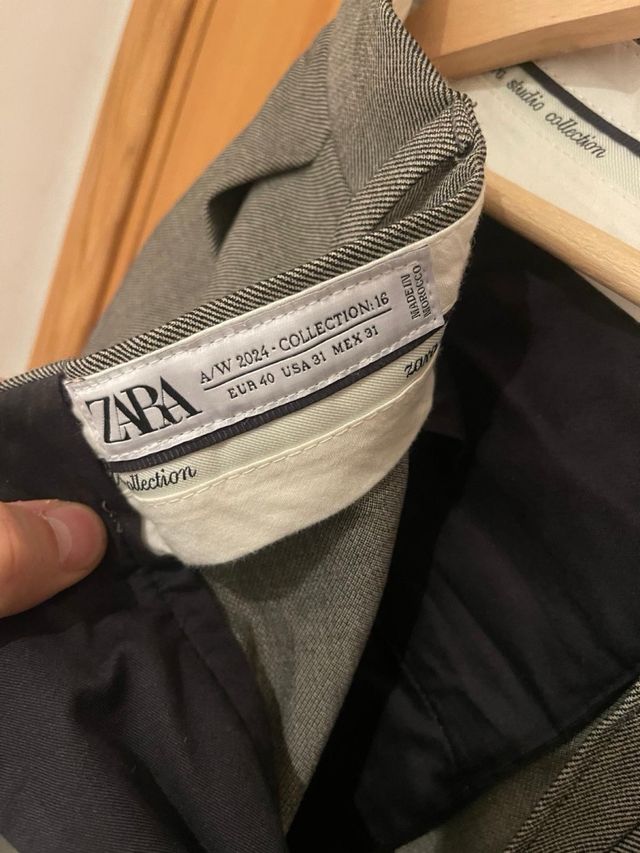 Pantalón Zara Talla 40 Gris medio con matiz topo