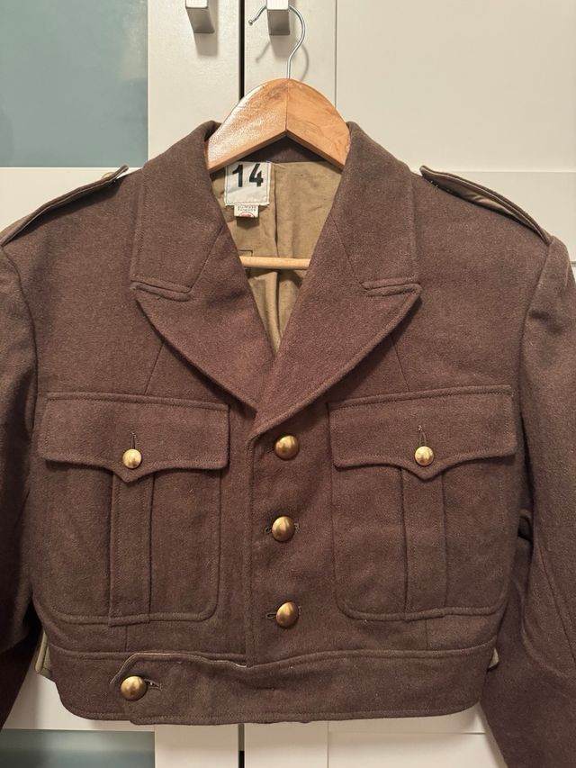 Chaqueta militar vintage marrón