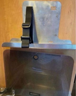 Soporte metálico para cafetera