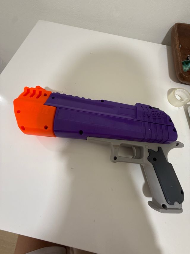 Pistola Nerf Fortnite Morada y Naranja