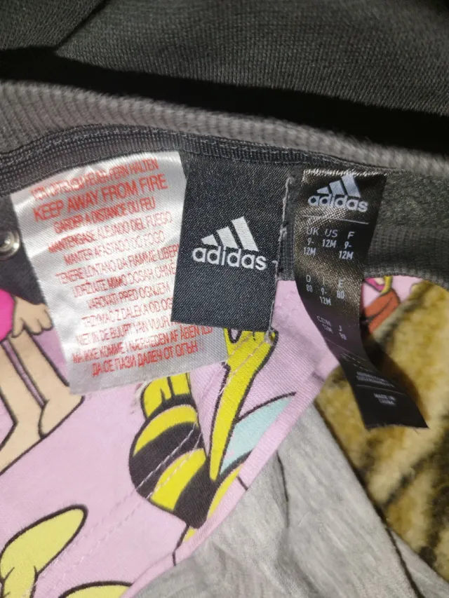 100 prendas de dibujitos animados bebe de 6 a 14 m