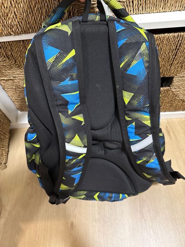 Mochila escolar CoolPack 3 bolsillos