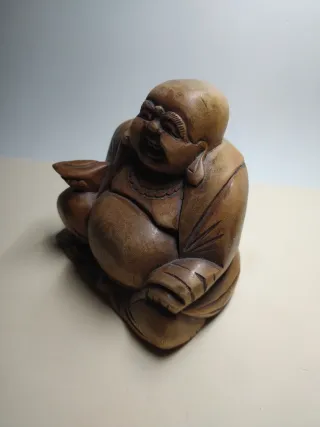 Figura Buda sonriente de madera