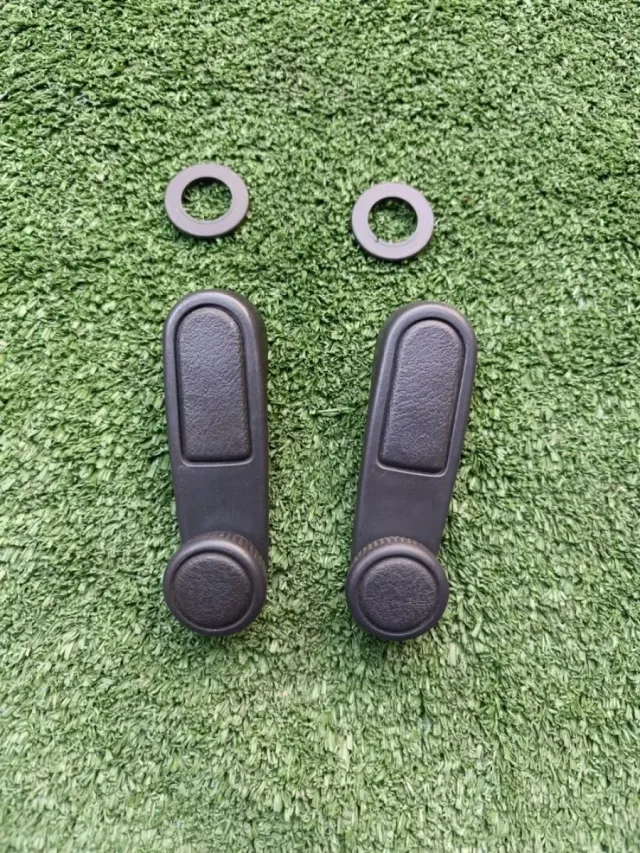 2 Manillas gris oscuro 309, 205