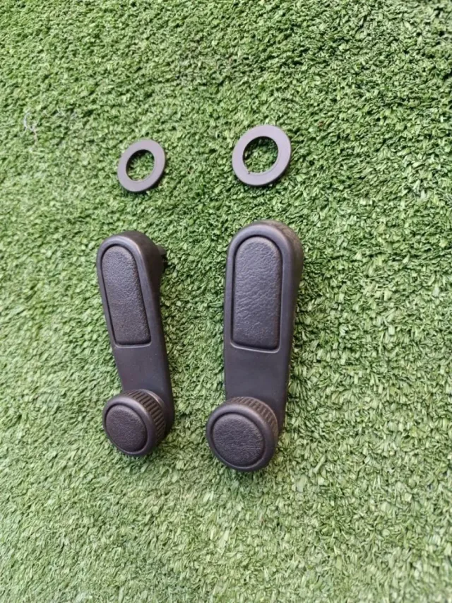 2 Manillas gris oscuro 309, 205