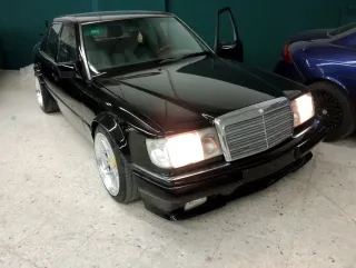 Mercedes-Benz Clase E 1993 réplica E500